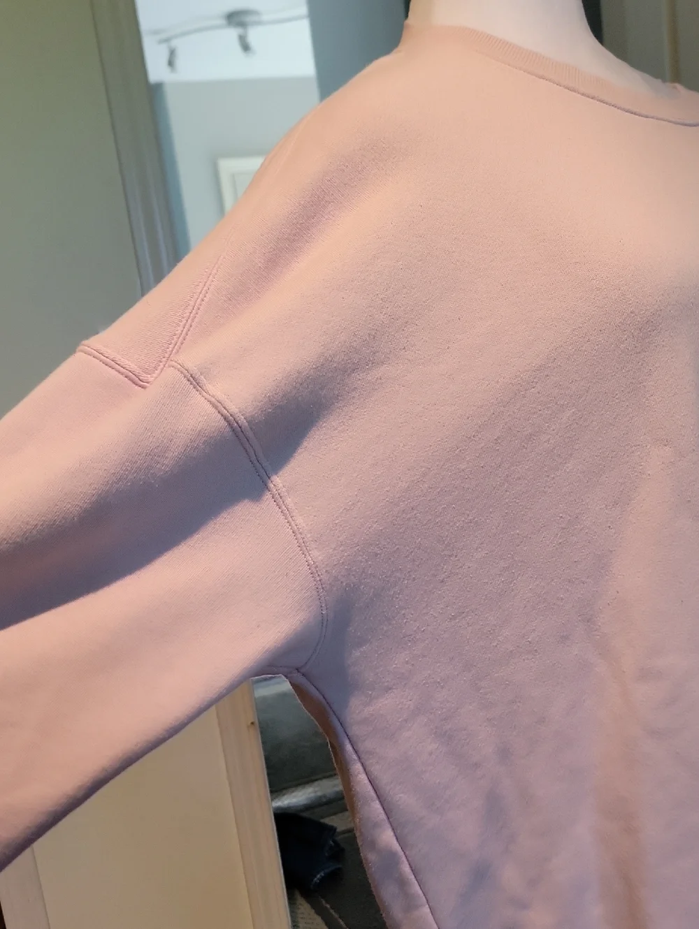 Wild Fable Women’s Oversized Pink Pullover Sweatshirt - Picture 2 of 8